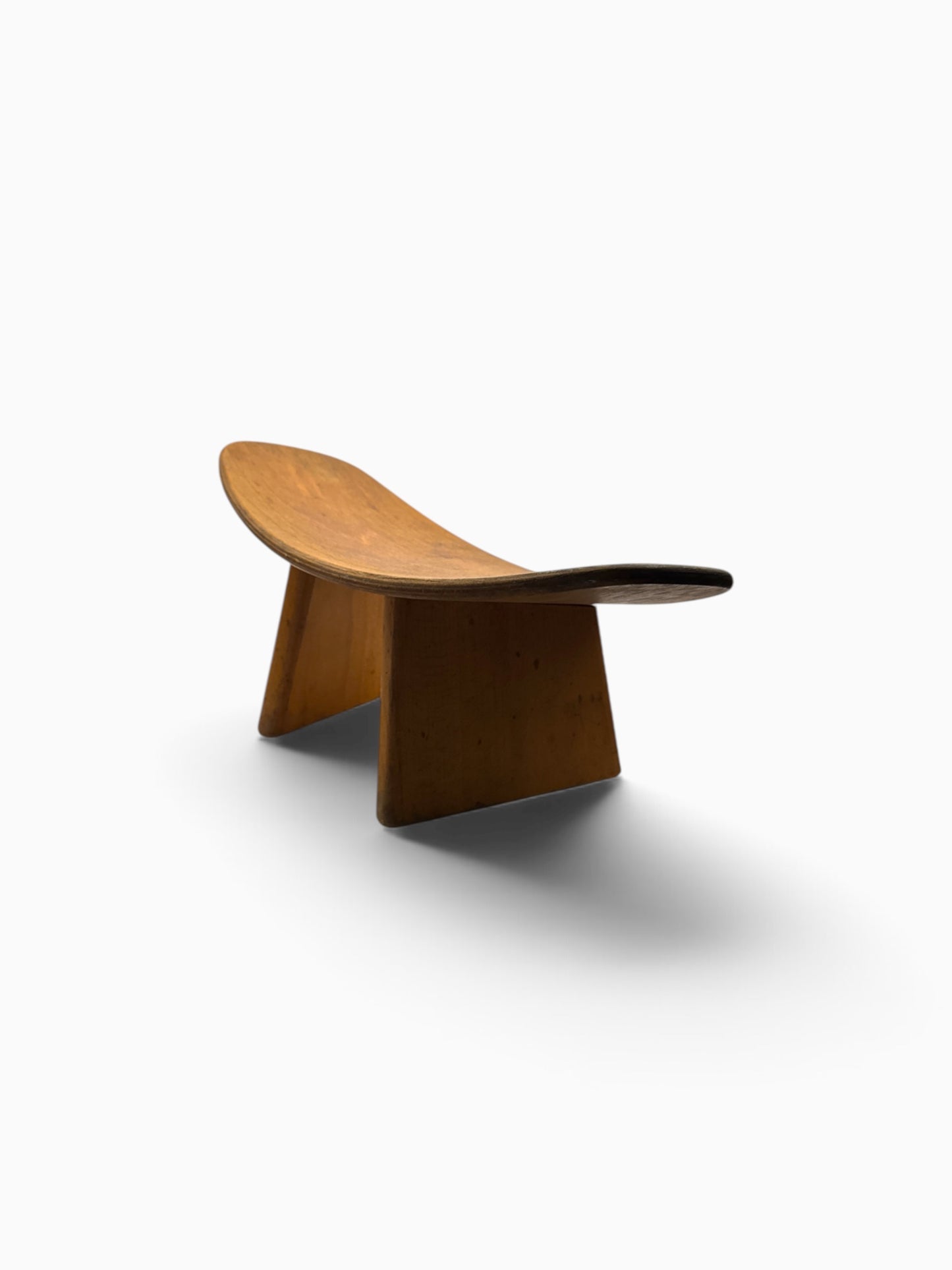Origineel Alain Gaubert 'Shoggi' Meditatiekrukje – Jaren '80 Design (Massief Hout)
