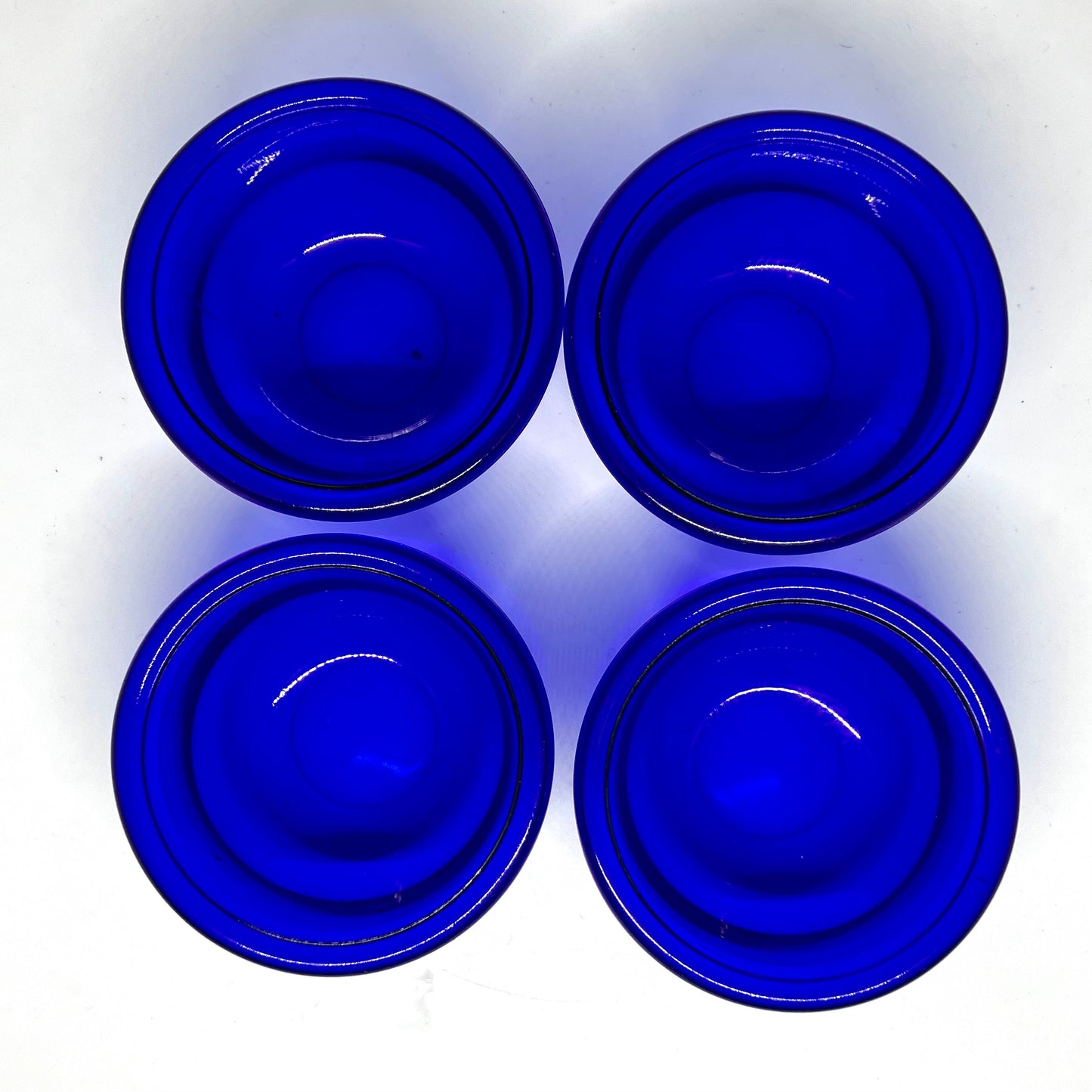 Arabia Finland Luna donkerblauw glas schaaltje
